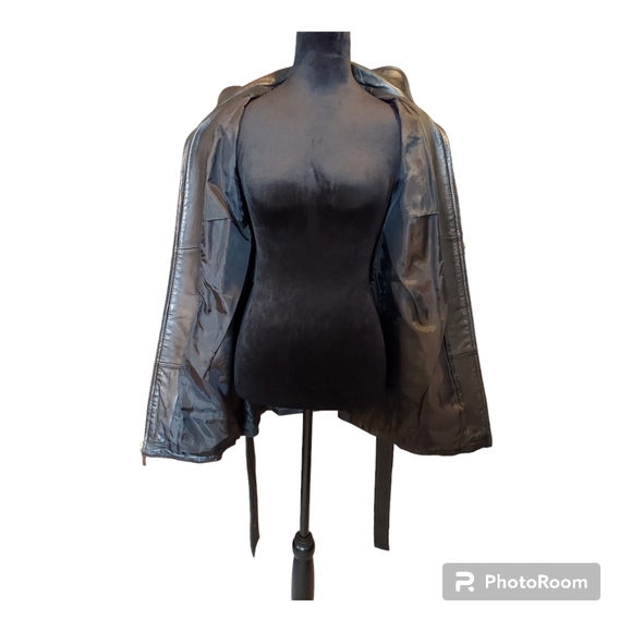 Colebrook & Co. Leather Coat - Picture 4 of 9